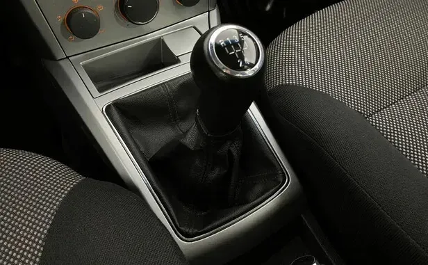 Opel Astra, H Рестайлинг — фото 28