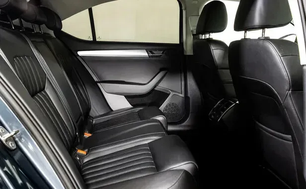 Skoda Superb, III — фото 17