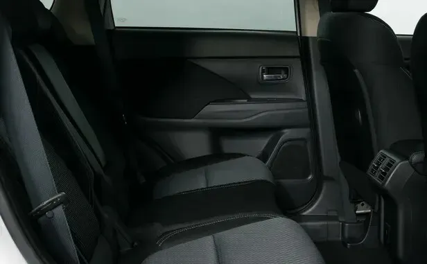Mitsubishi Outlander, III Рестайлинг 3 — фото 7