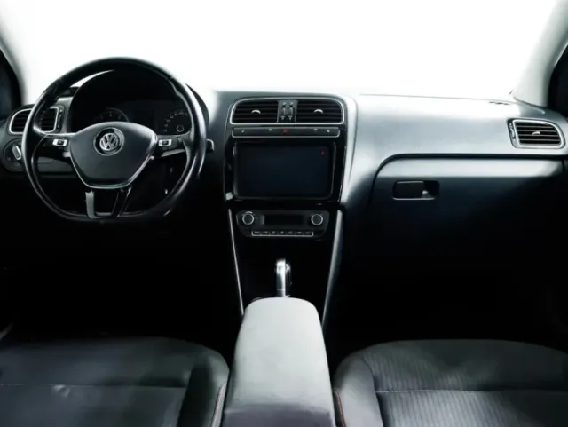 Volkswagen Polo, V Рестайлинг — фото 13