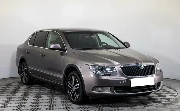 Skoda Superb, II — фото 3