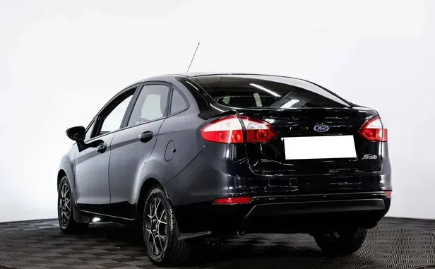 Ford Fiesta, Mk6 Рестайлинг — фото 4