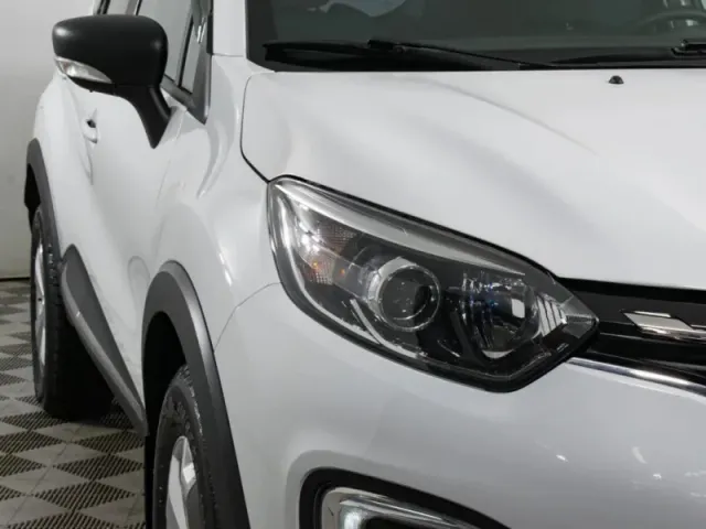 Renault Kaptur, I Рестайлинг — фото 9
