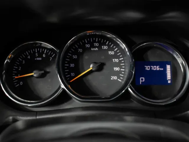 Renault Duster, I Рестайлинг — фото 9