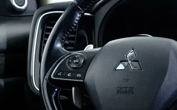 Mitsubishi Outlander, III Рестайлинг 2 — фото 13
