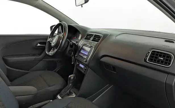 Volkswagen Polo, V Рестайлинг — фото 5