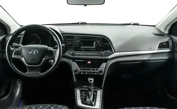 Hyundai Elantra, VI (AD) — фото 8