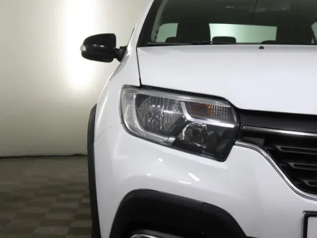 Renault Logan, II Рестайлинг — фото 9