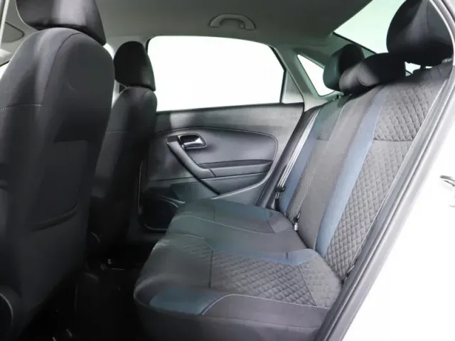 Volkswagen Polo, V Рестайлинг — фото 12