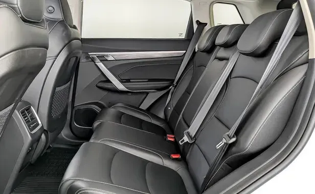 Geely Atlas Pro — фото 8