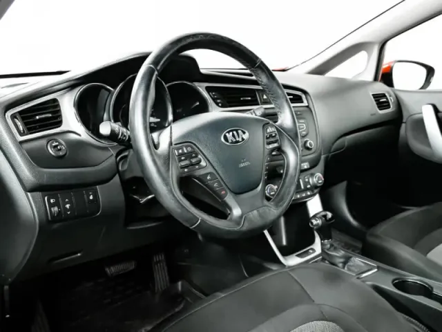 Kia Ceed, II Рестайлинг — фото 31