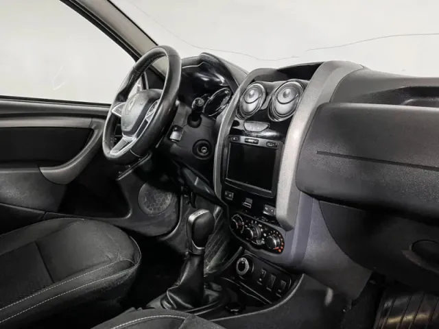 Renault Duster, I Рестайлинг — фото 9