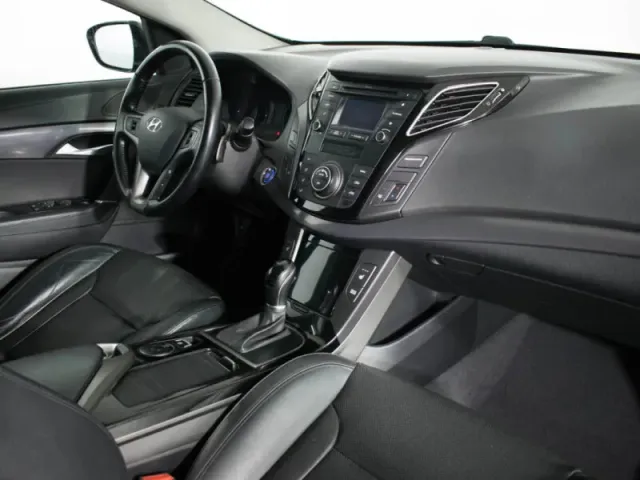 Hyundai i40, I Рестайлинг — фото 9