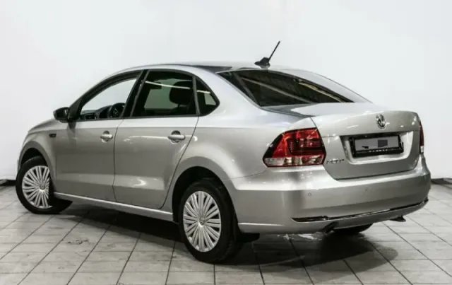 Volkswagen Polo, V Рестайлинг — фото 3