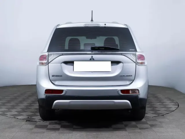 Mitsubishi Outlander, III Рестайлинг — фото 3