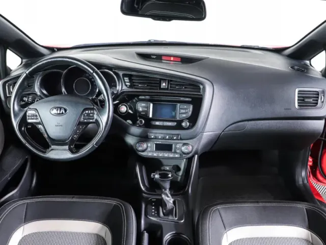 Kia Ceed, II Рестайлинг — фото 17