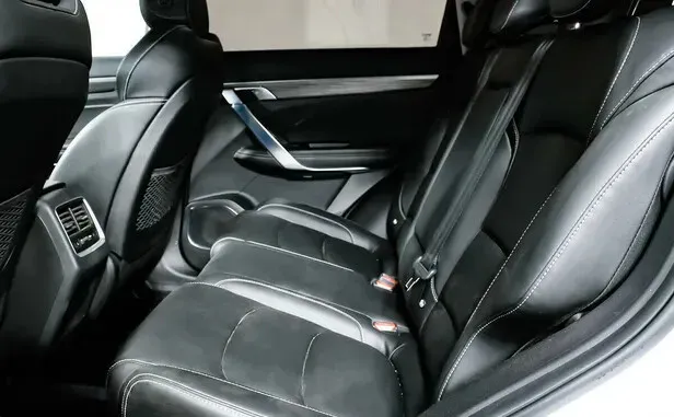 Geely Atlas Pro — фото 6