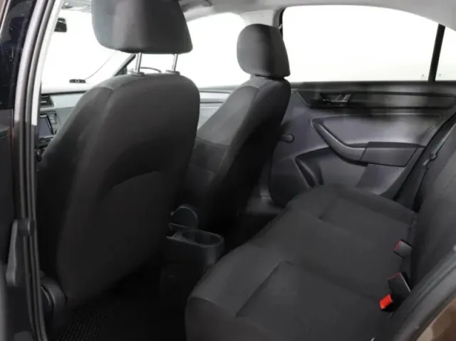 Skoda Rapid, I Рестайлинг — фото 14