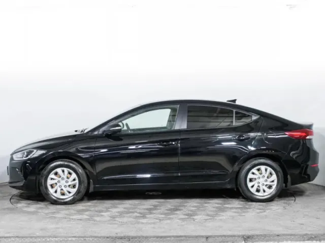 Hyundai Elantra, VI (AD) — фото 8