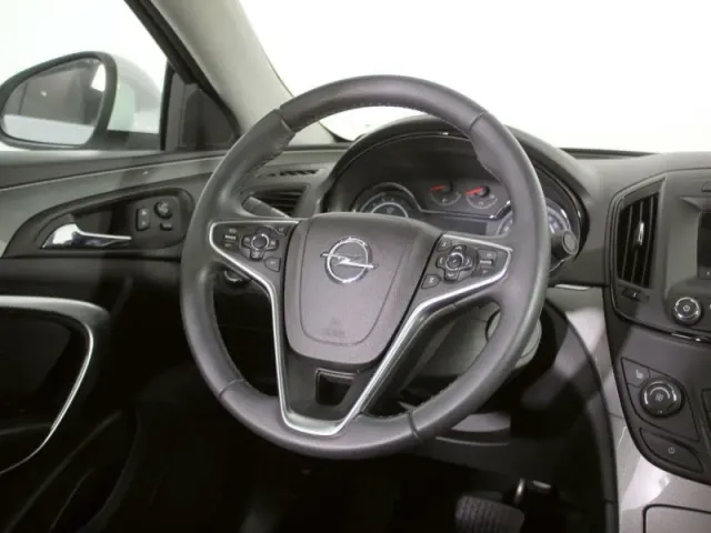 Opel Insignia, I Рестайлинг — фото 8