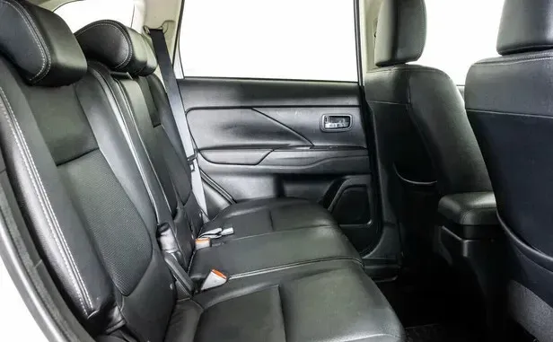 Mitsubishi Outlander, III Рестайлинг 2 — фото 11