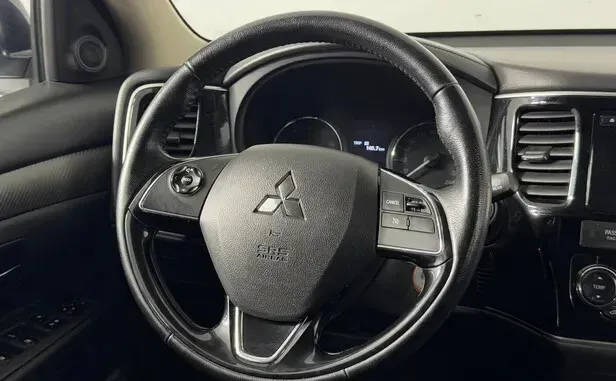 Mitsubishi Outlander, III Рестайлинг 2 — фото 8