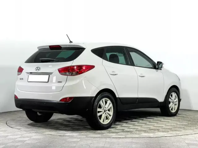 Hyundai ix35, I — фото 5