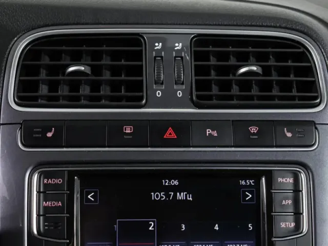 Volkswagen Polo, V Рестайлинг — фото 19