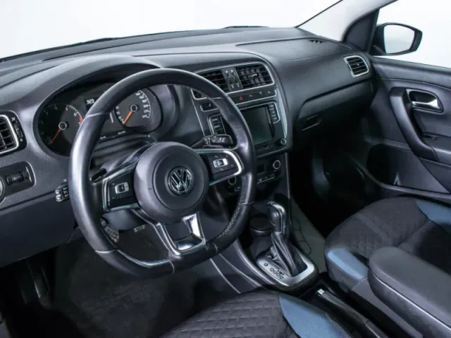 Volkswagen Polo, V Рестайлинг — фото 13