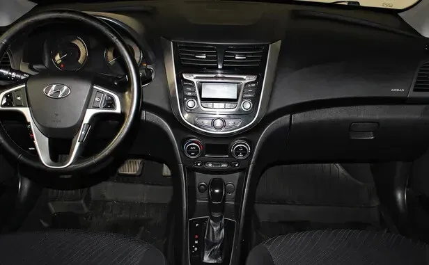 Hyundai Solaris, I Рестайлинг — фото 5
