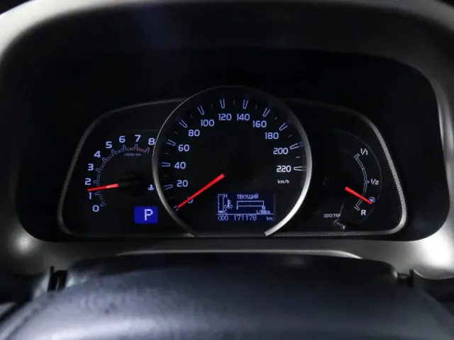 Toyota RAV4, IV (XA40) — фото 15