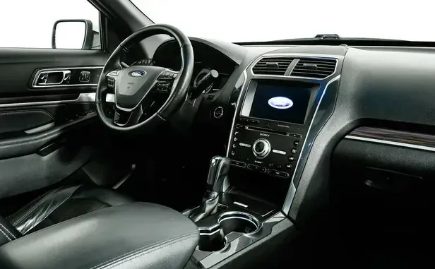 Ford Explorer, V Рестайлинг — фото 7