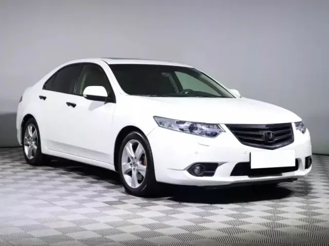 Honda Accord, VIII Рестайлинг — фото 3