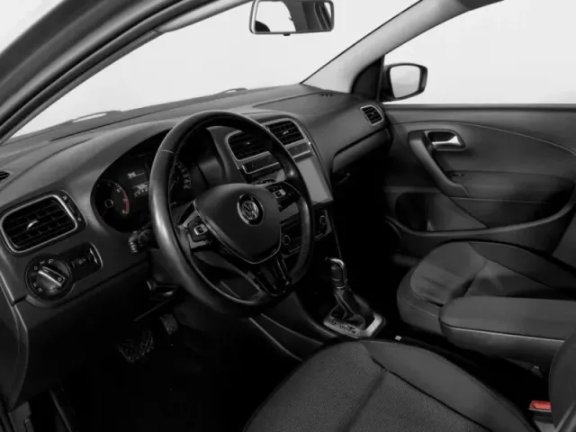 Volkswagen Polo, V Рестайлинг — фото 16