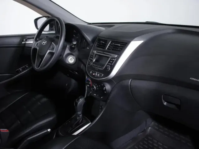 Hyundai Solaris, I Рестайлинг — фото 10