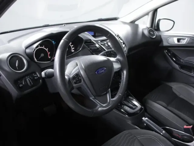 Ford Fiesta, Mk6 Рестайлинг — фото 15