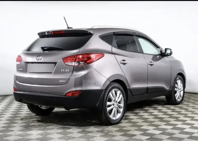 Hyundai ix35, I — фото 4