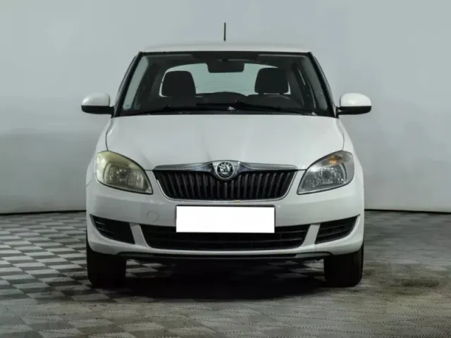 Skoda Fabia, II Рестайлинг — фото 2
