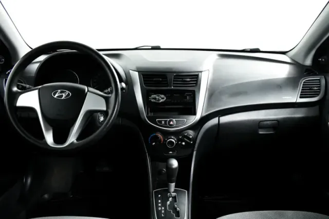Hyundai Solaris, I — фото 11