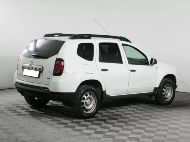 Renault Duster, I Рестайлинг — фото 4