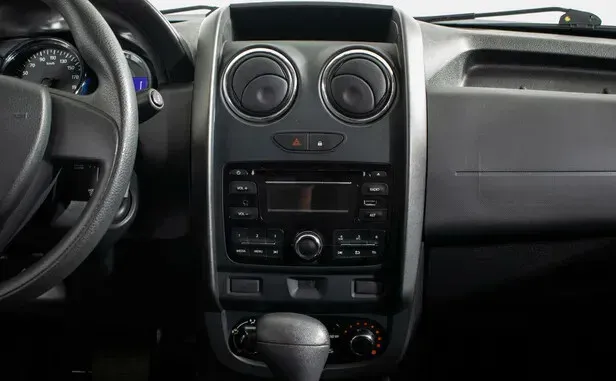 Renault Duster, I Рестайлинг — фото 7
