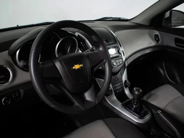 Chevrolet Cruze, I Рестайлинг — фото 10