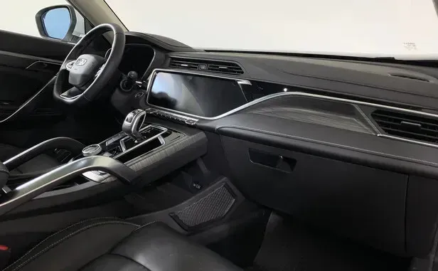Geely Atlas Pro — фото 7
