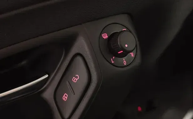 Volkswagen Polo, V Рестайлинг — фото 15