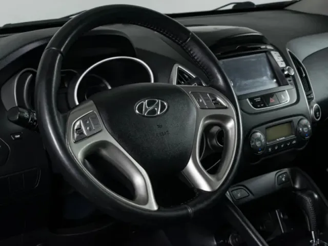 Hyundai ix35, I — фото 13