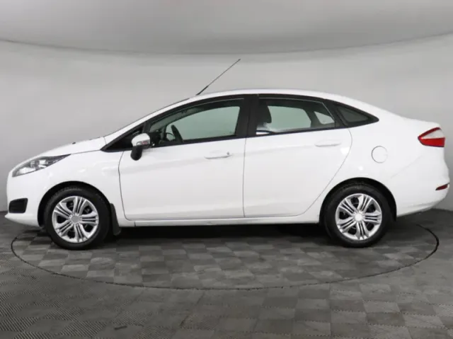 Ford Fiesta, Mk6 Рестайлинг — фото 8