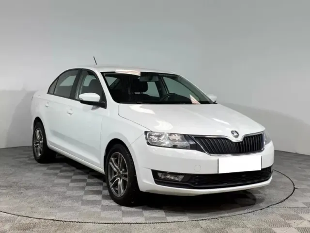 Skoda Rapid, I Рестайлинг — фото 3