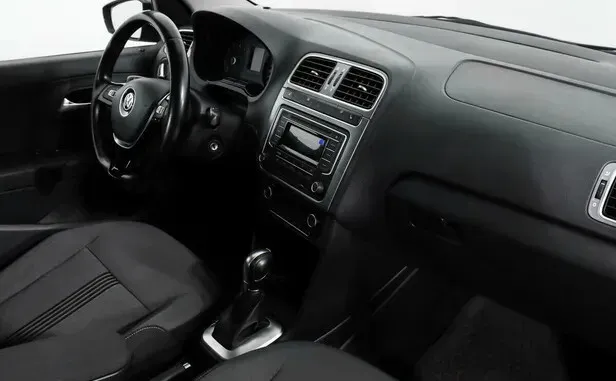 Volkswagen Polo, V Рестайлинг — фото 6