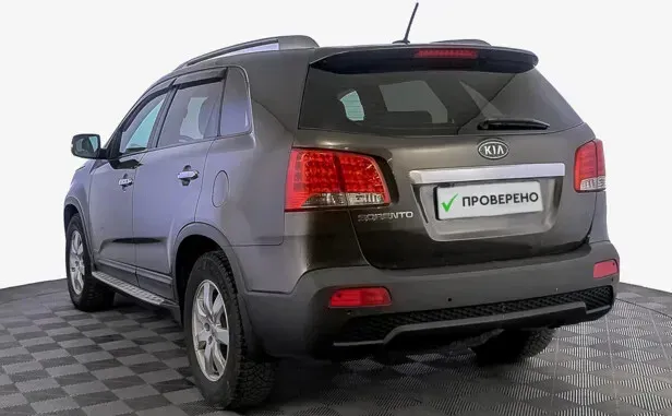 Kia Sorento, II — фото 4