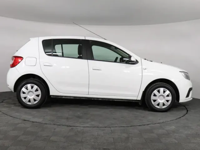 Renault Sandero, II Рестайлинг — фото 4